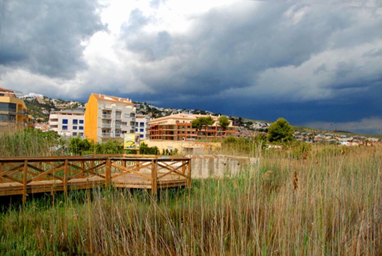 Апартаменты Bonito Atico Con Aire Acondicionado,Piscina Comunitaria, Parking Y Wifi Пеньискола Экстерьер фото